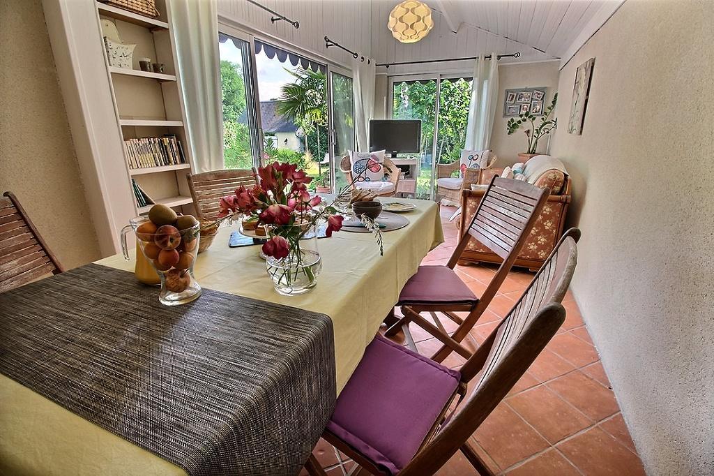 Logis Du Lievre D'Or Bed & Breakfast Montbazon Dış mekan fotoğraf